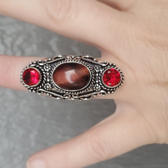 New Red Tiger Eye and Garnet 925 Silver Statement Ring. - Picture 14 of 16